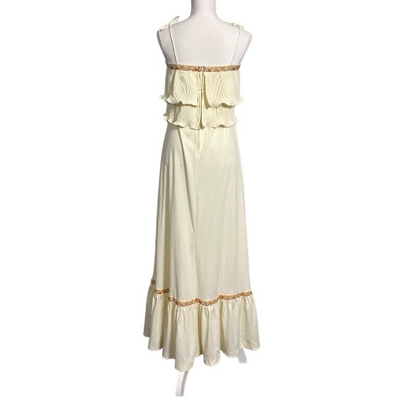 Vintage 70’s Vicky Vaughn Cream Ruffle Maxi Dress Tiered Bohemian Hippie S - Picture 3 of 10